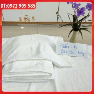 Khăn tắm khách sạn 320gr